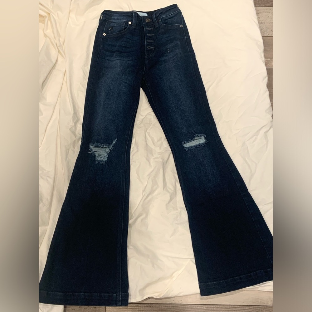 Kancan Petite Kennedy Dark Wash Distressed Jeans